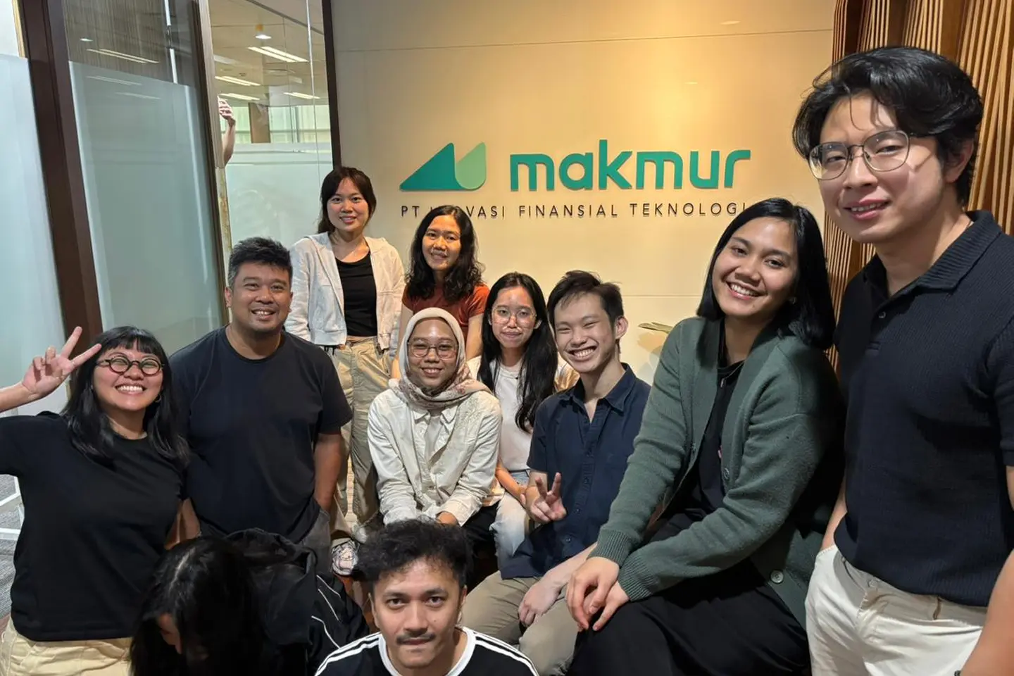 Product Design internship with Makmur’s product team.
